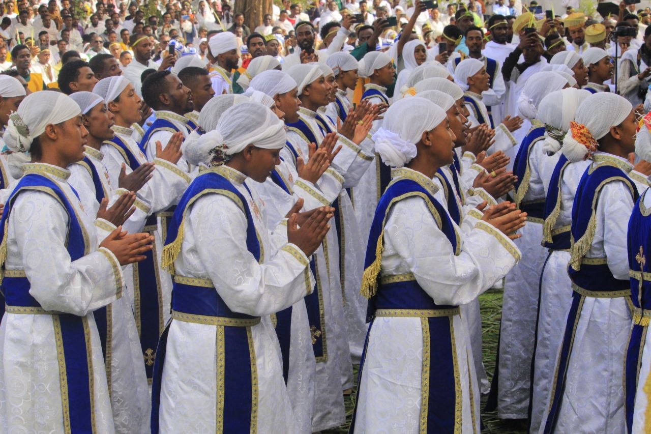 የሰንበት ትምህርት ቤት መዘምራን በአገልግሎት ላይ